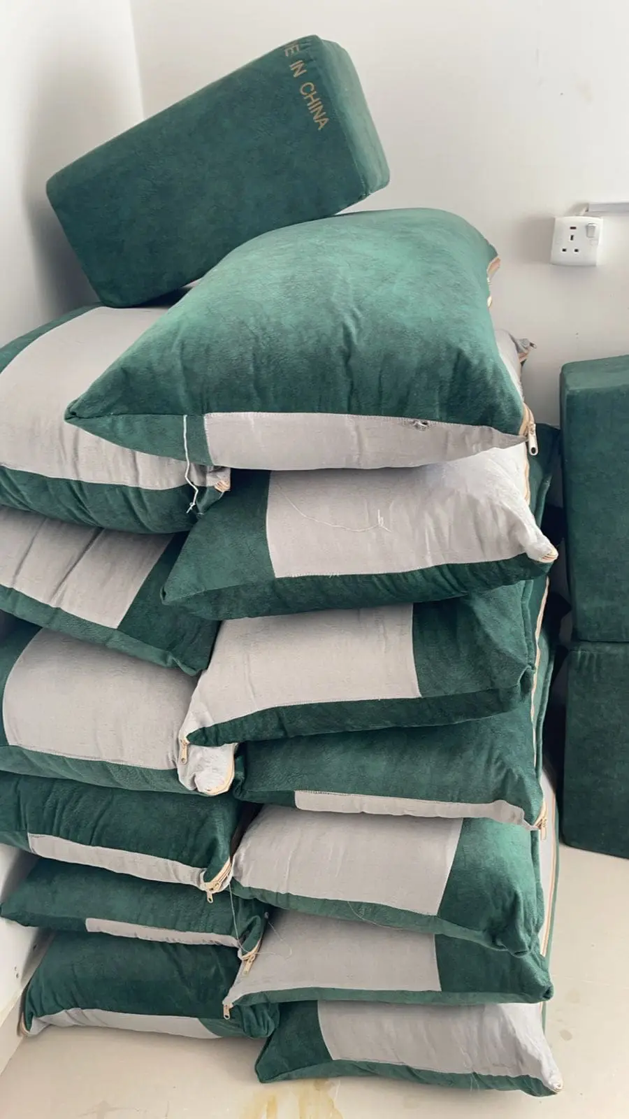 التخلص من الأثاث المستعمل بالرياض 0508857593