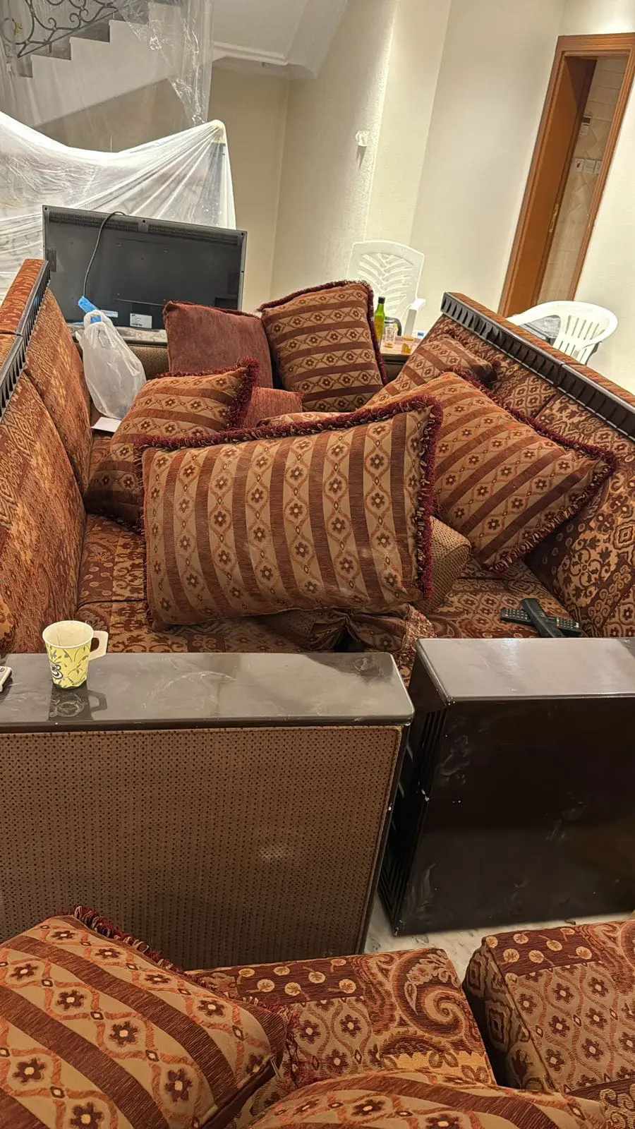 التخلص من الأثاث المستعمل بالرياض 0508857593