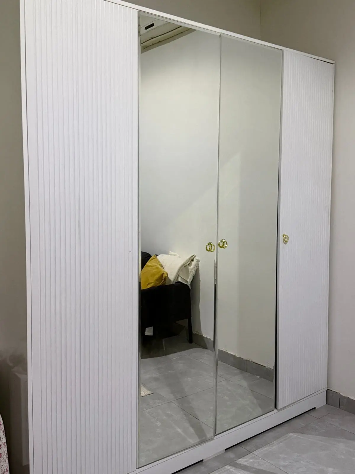 دينا توصيل الاثاث للجمعيه الخيرية 0556723860