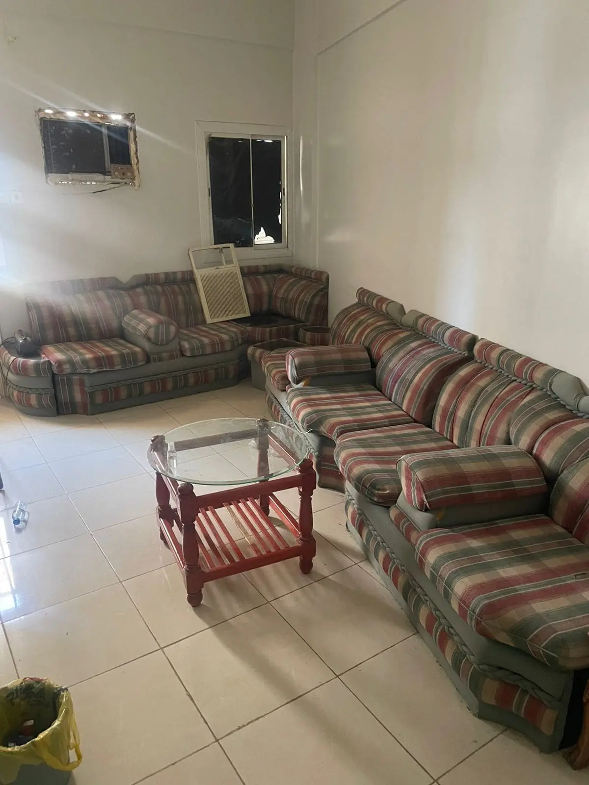 توصيل جمعية خيرية تاخذ الاثاث المستعمل بالرياض 0542284584