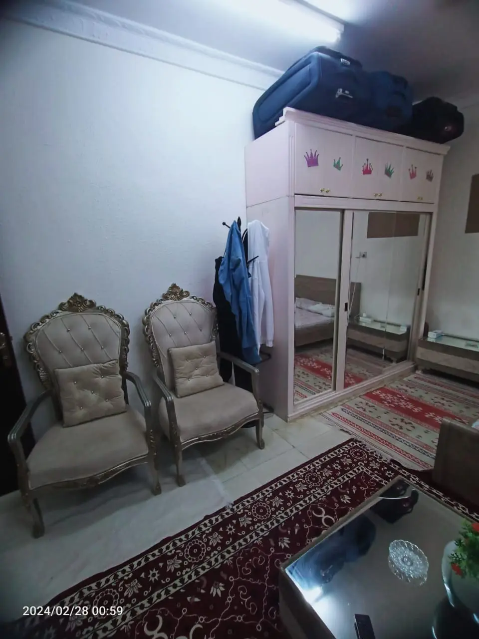 توصيل جمعية خيرية تستقبل ياخذون الاثاث المستعمل بالرياض 0542284584