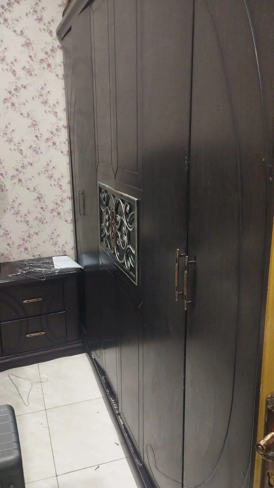 دينا طش الاثاث المستعمل بالرياض 0556723860