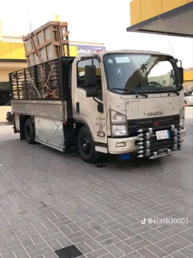 طش الأثاث القديم بالرياض