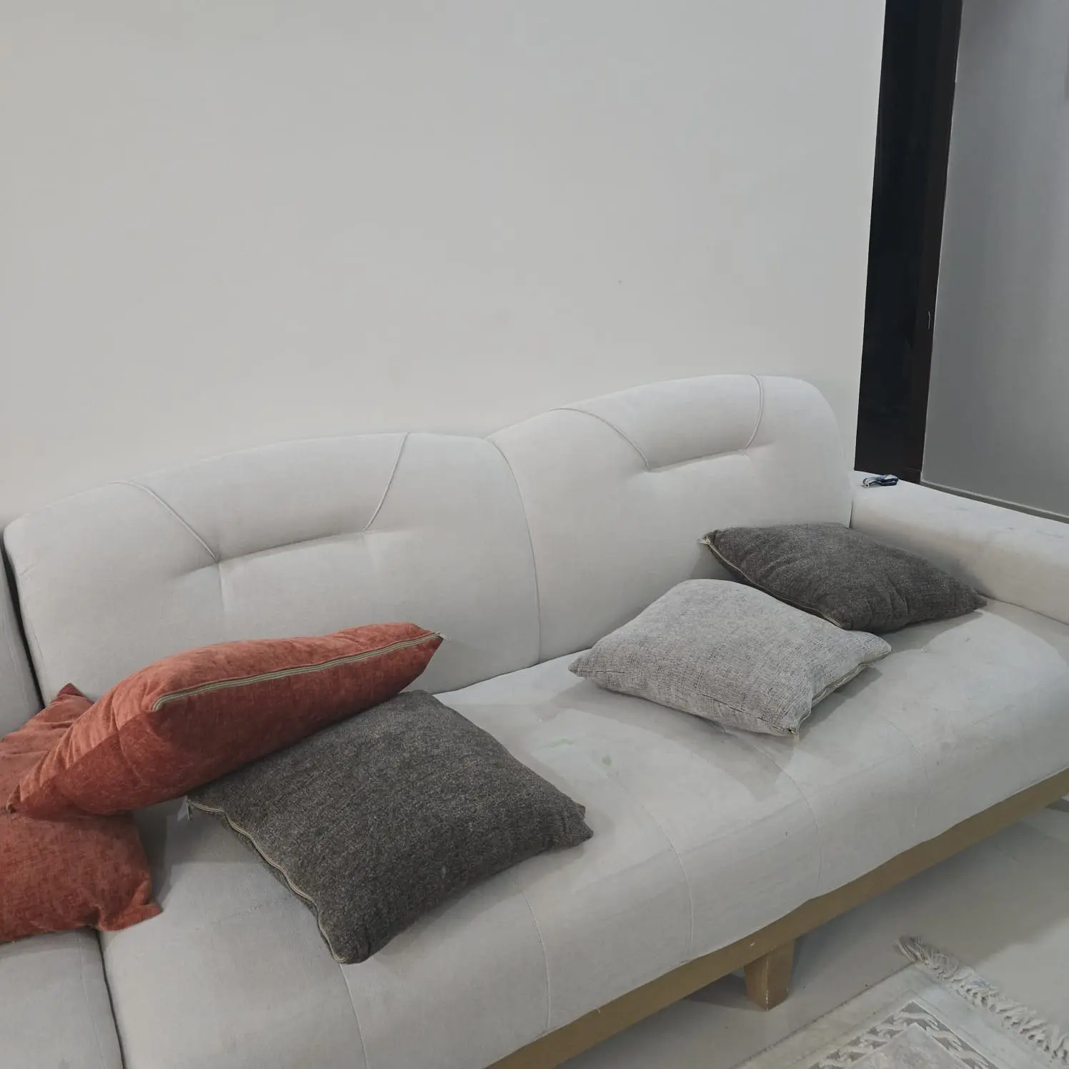 دينا التخلص من الاثاث