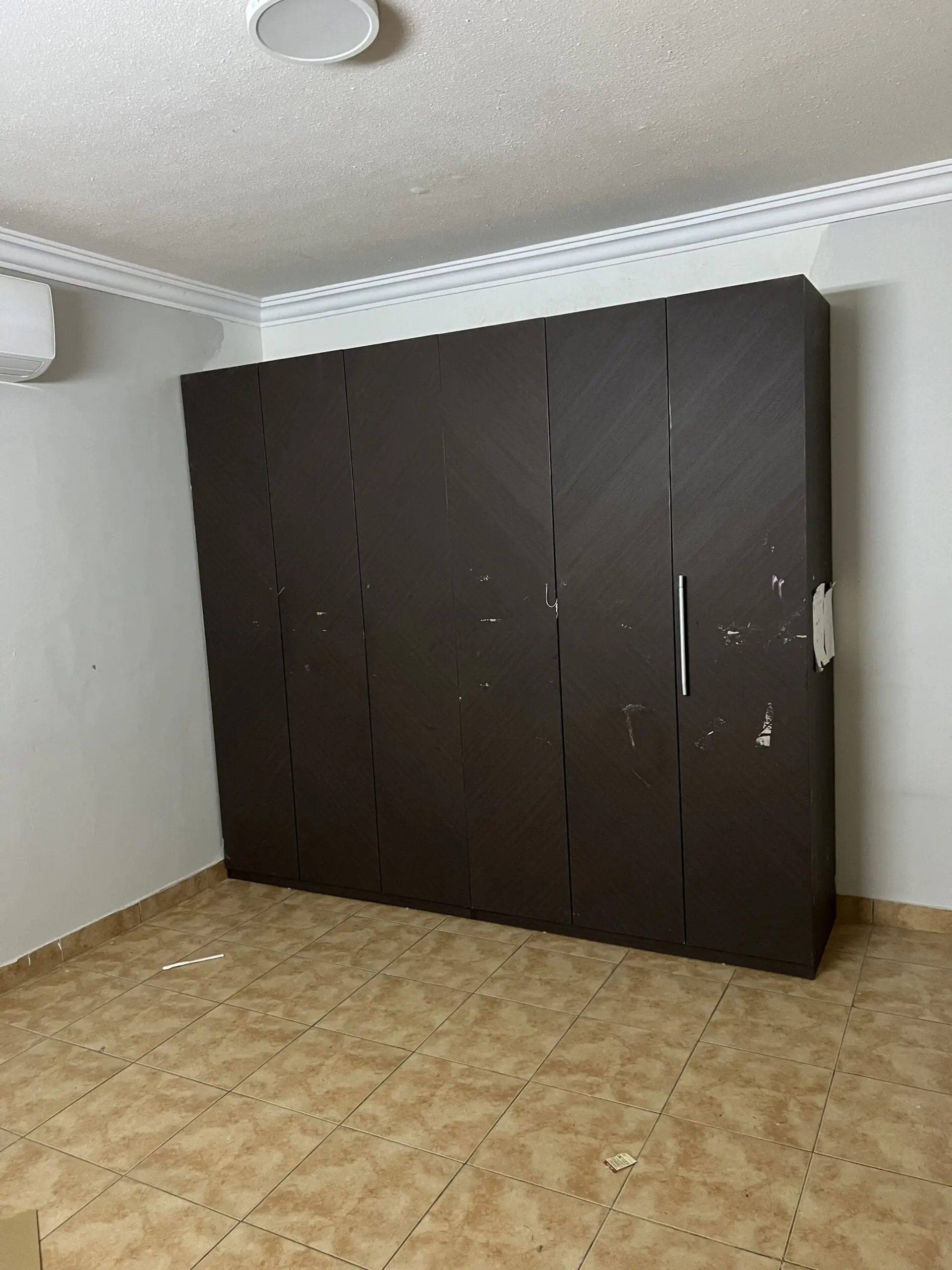 توصيل الى جمعية خيرية تاخذ تستقبل الاثاث المستعمل بالرياض 0553514375