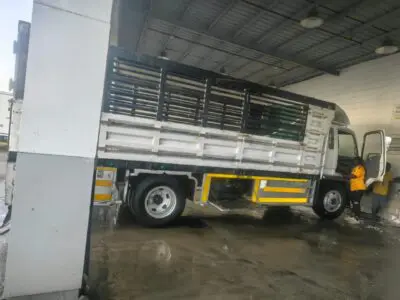 التخلص من الاثاث القديم حي الجزيرة 0559619194