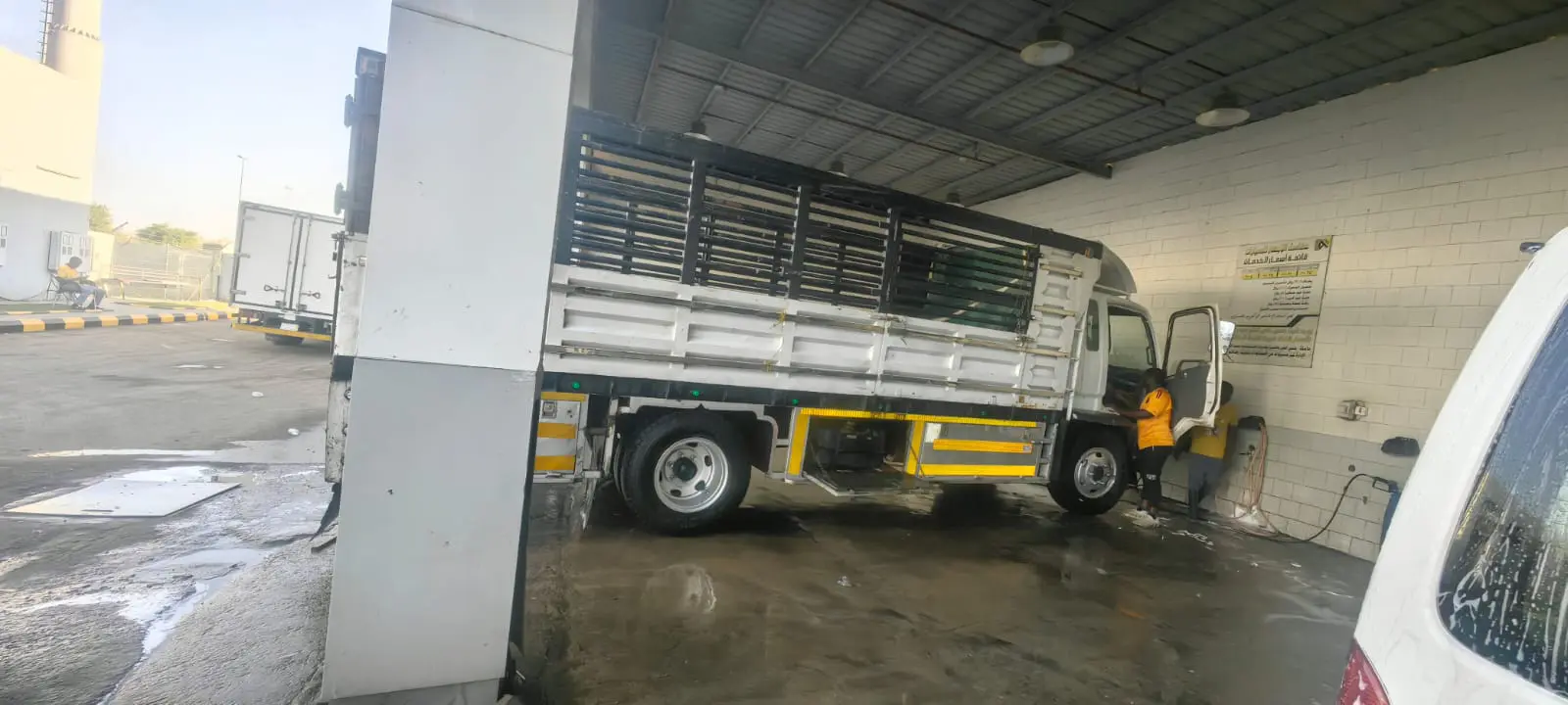 التخلص من الاثاث القديم حي الجزيرة 0559619194