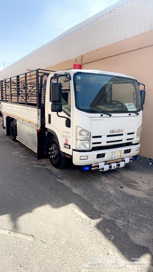 طش اثاث قديم تالف بالرياض 0508857593