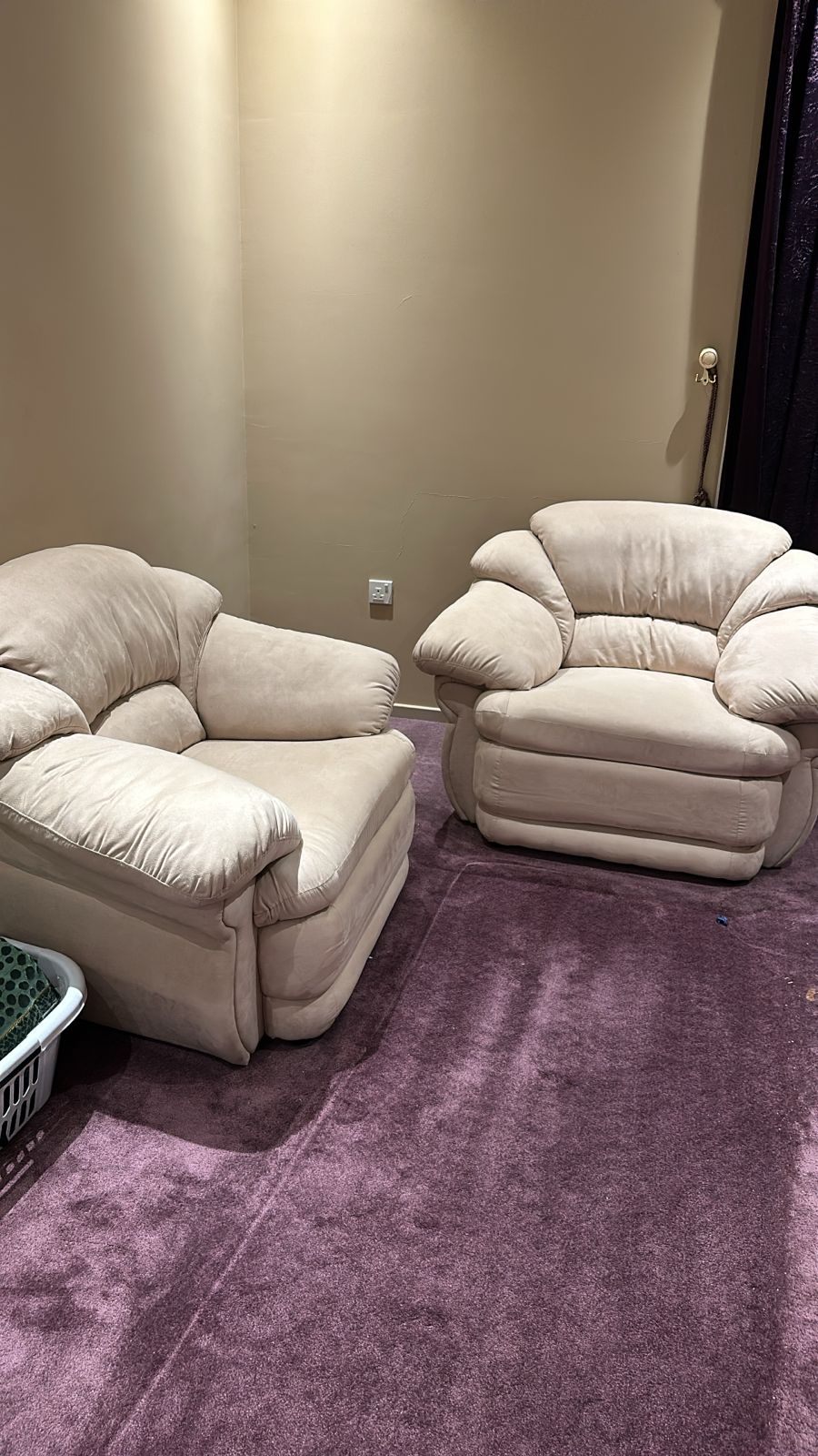 طش اثاث قديم مهمل تالفه حي بالمغرزات 0َ503559450