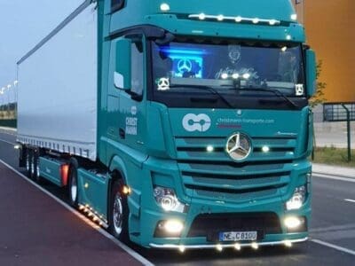 تريلا نقل عفش بالرياض 0559656725 تريلا نقل خارج الرياض