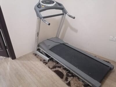 سير مشي رياضي