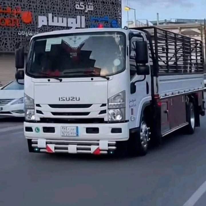 التخلص من الأثاث القديم بالرياض 0557764683