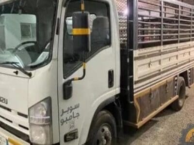 التخلص من الاثاث التالف التالف القديم بالرياض0557764683