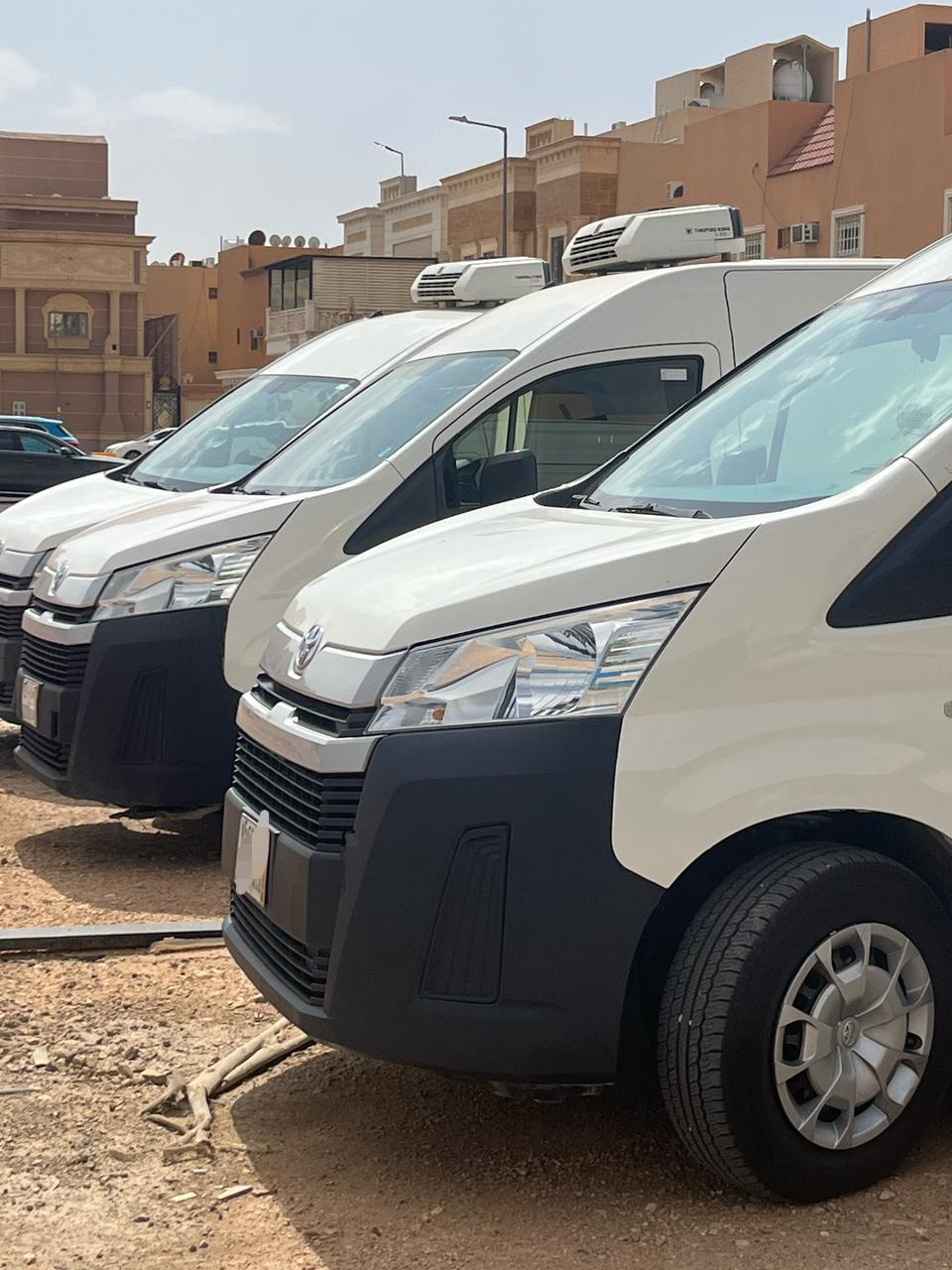 ثلاجة تويوتا هايس ديزل مبرد سقف عالي للإيجار​
