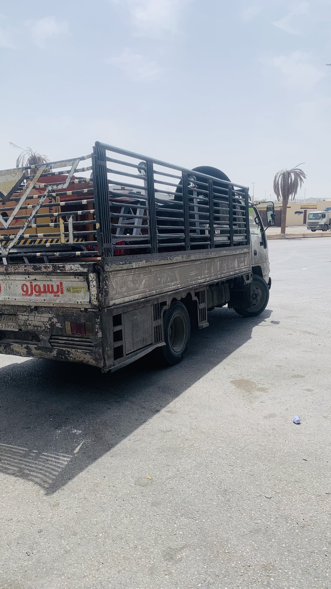 حقين نقل العفش بالرياض 0537380614