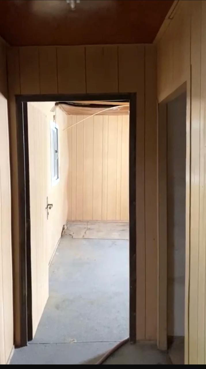 مستودع وسكن للشركات والمؤسسات