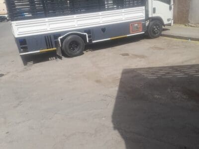 الي يشيلون الاثاث القديم بالرياض 0َ558536273 رمي عفش تالف بالرياض