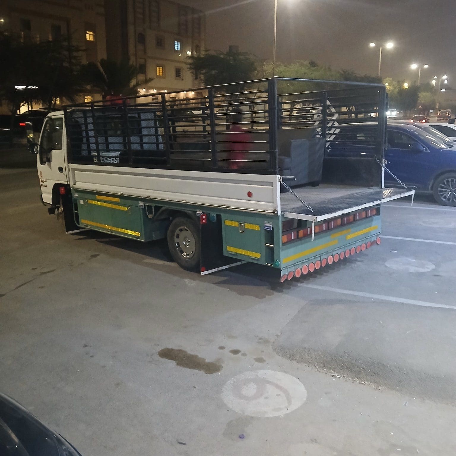 ياخذون الاثاث المستعمل بالرياض 0503483036