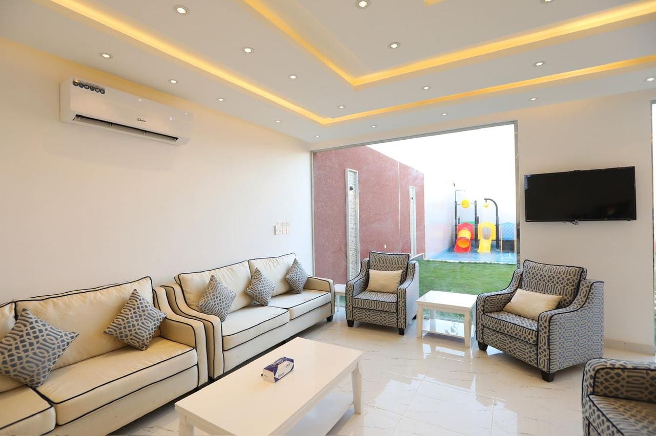دينا نقل عفش شرق الرياض 0503483036