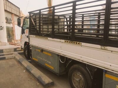 التخلص من الاغراض القديم غرب الرياض 0508857593 طش اثاث بالرياض