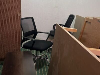 طش اثاث عفش قديم تالف شرق الرياض 0508857593