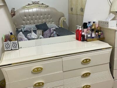 التخلص من جميع الأغراض القديمة 0508857593