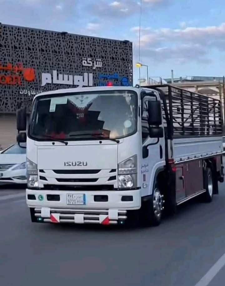 التخلص من الاثاث القديم بالرياض 0508857593