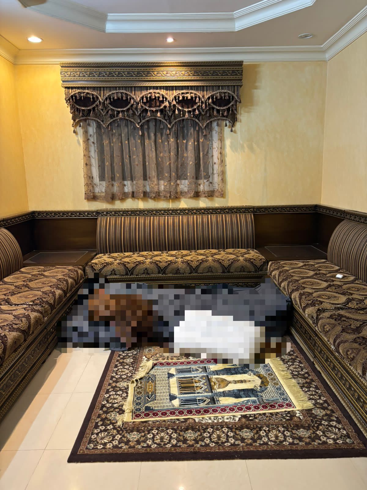 دينا طش الاثاث القديم بالرياض 0559656725