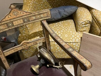 عندي أثاث ابغى اتخلص منه الرياض 0557764683