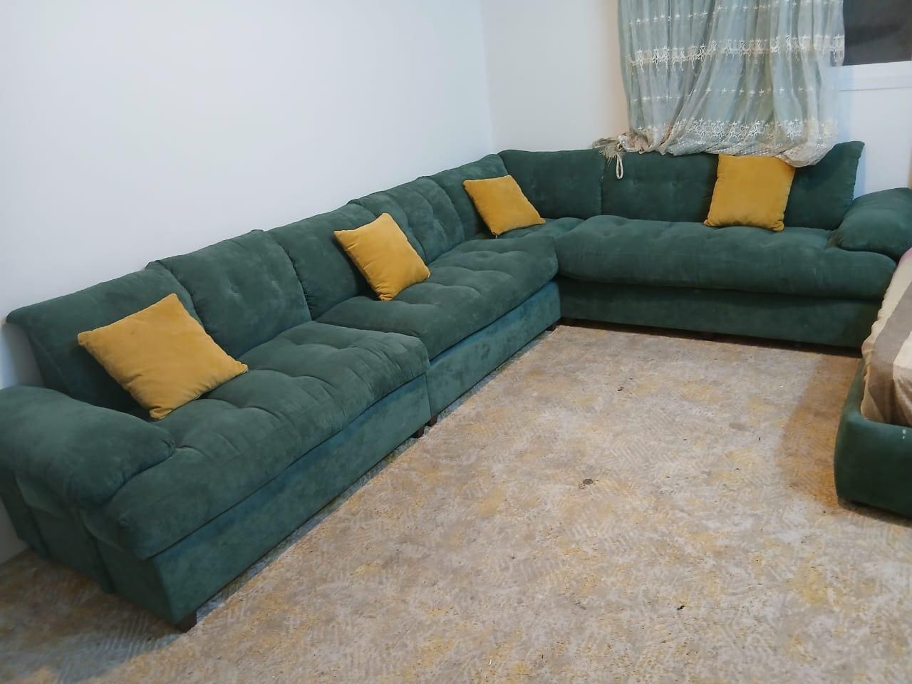 التخلص من الاثاث القديم في الرياض طش عفش تالف 0557764683