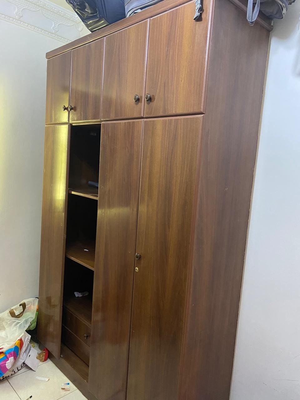 دينا نقل عفش بحي الملقا 0559803796