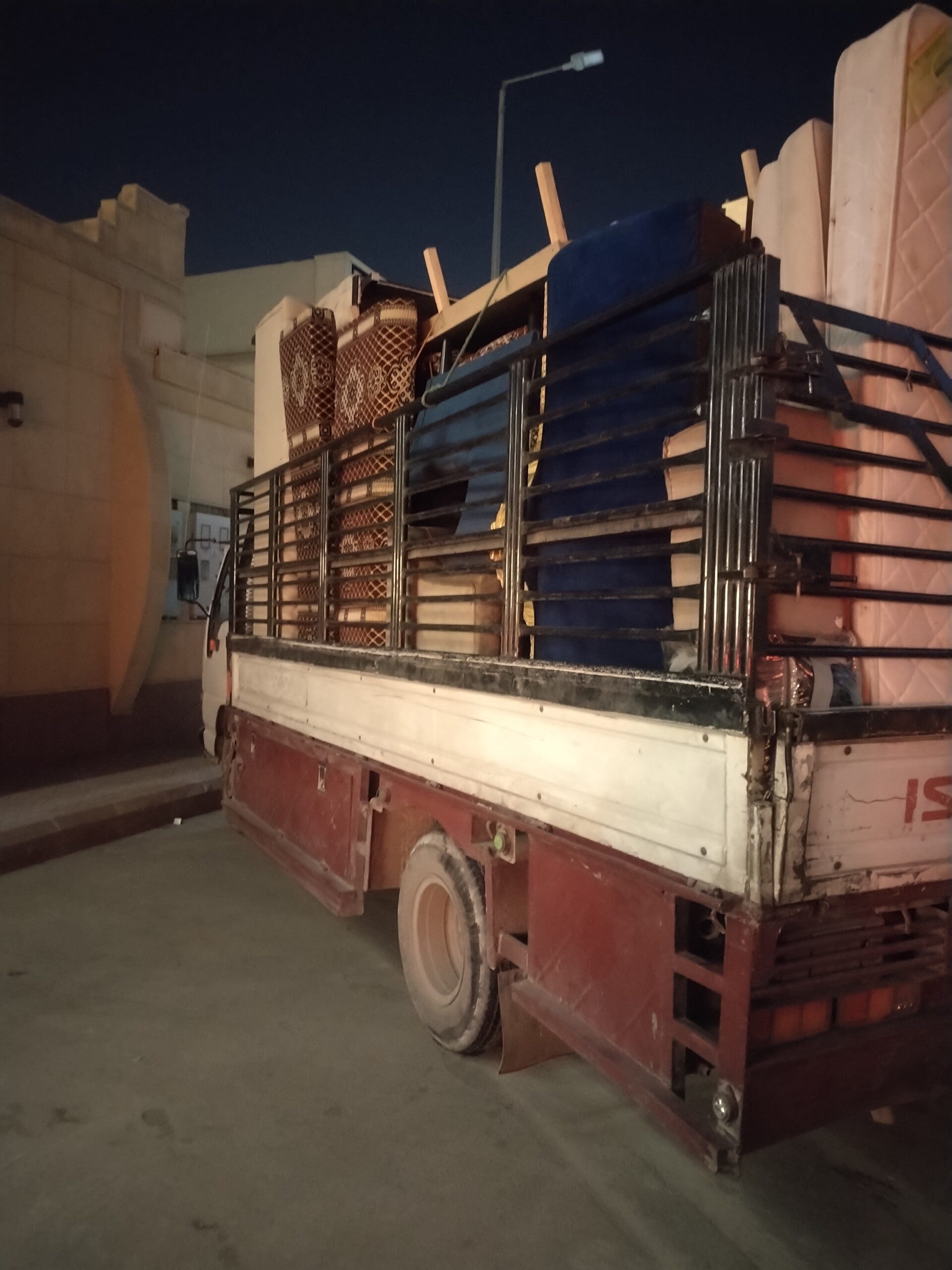 دينا نقل عفش حي ام الحمام 0502870954