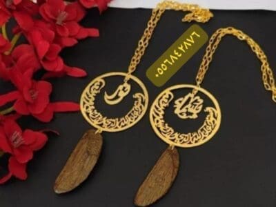 *تعليقة سيارة بالاسم والصوره مع يدين ترند* *تعليقة سيارة عود بالاسم