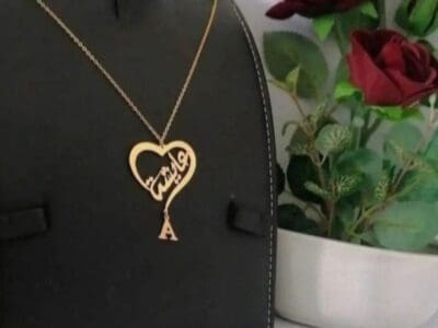 سلسال بالاسم مع حرف مطلي بالذهب سلاسل بالاسم مطلي بالذهب