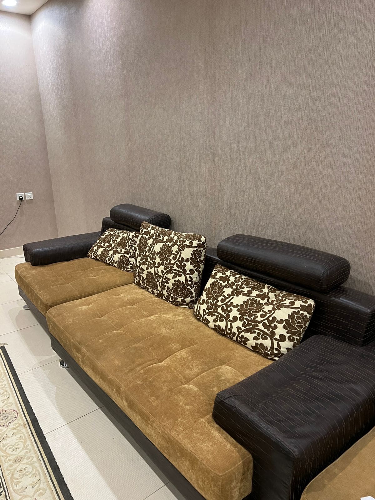 محل شراء مجالس مستعمله حي الربيع 0559803796