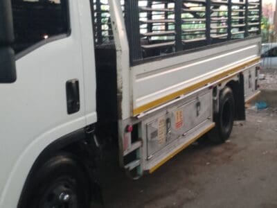 دينا توصيل اثاث للجمعية الخيرية بالرياض0508857593