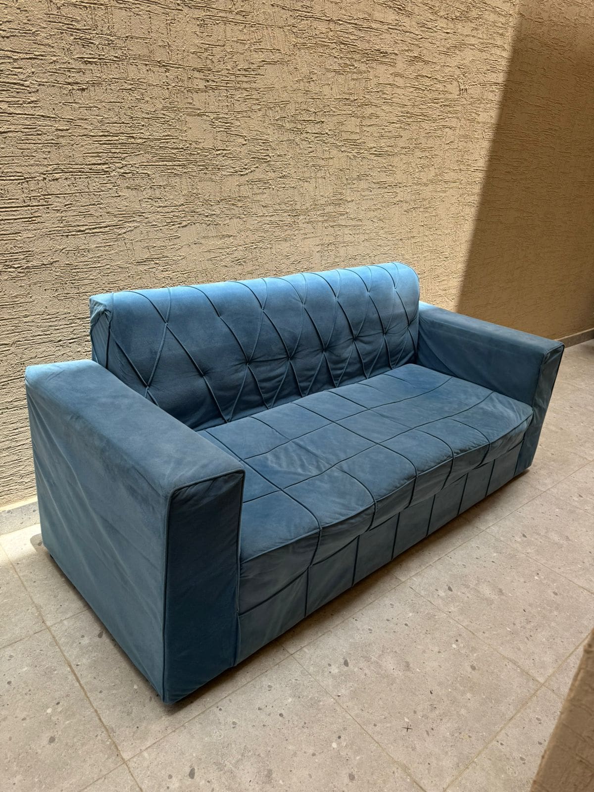التخلص من الاثاث المستعمل بالرياض 0508857593