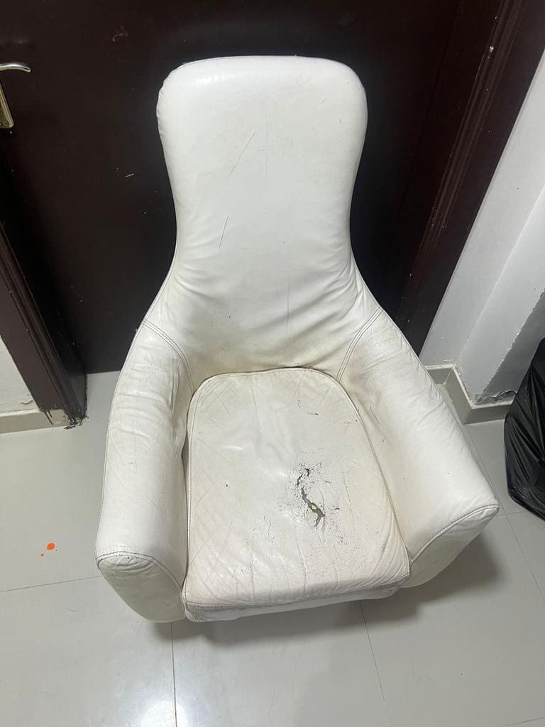 التخلص من العفش القديم بالرياض 0508857593