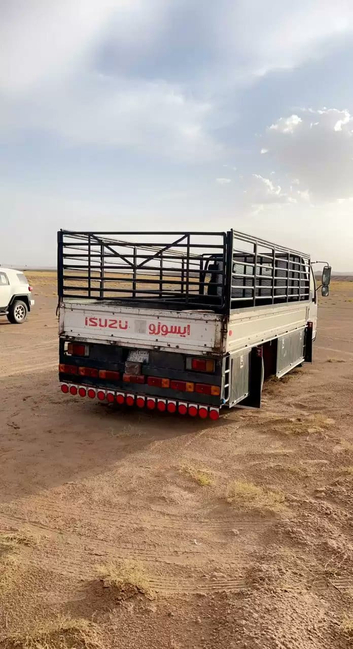 جمعية خيرية تاخز الاثاث بالرياض0508857593