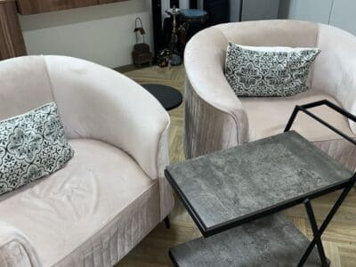 توصيل اثاث لي الجمعيه الخيريه الرياض 0566100646