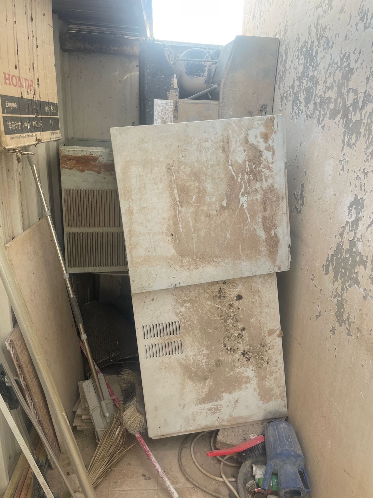 التخلص من الاثاث القديم بالرياض 0551977610