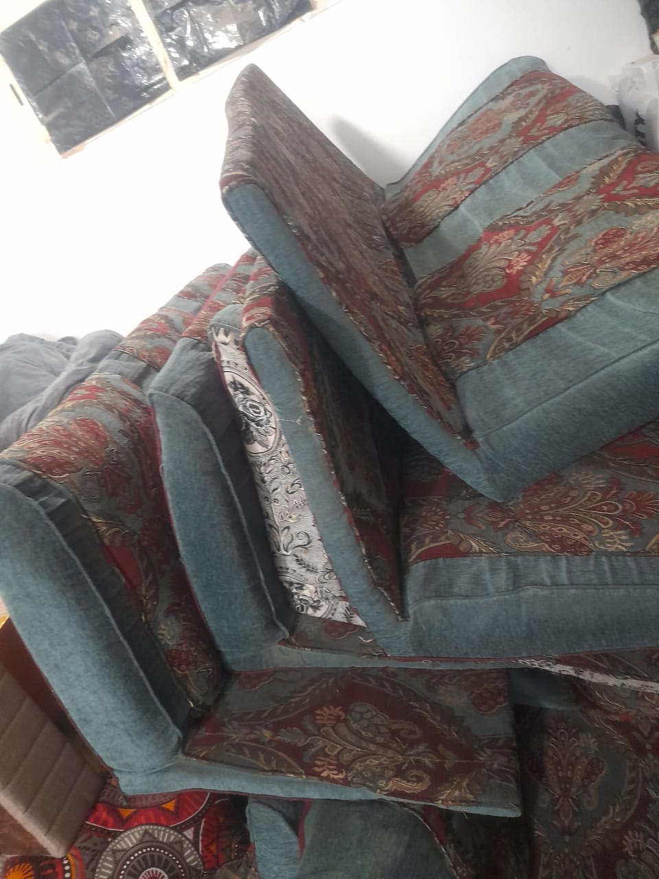 التخلص اتخلص من الاثاث القديم بالرياض 0533162272 اتصل الان