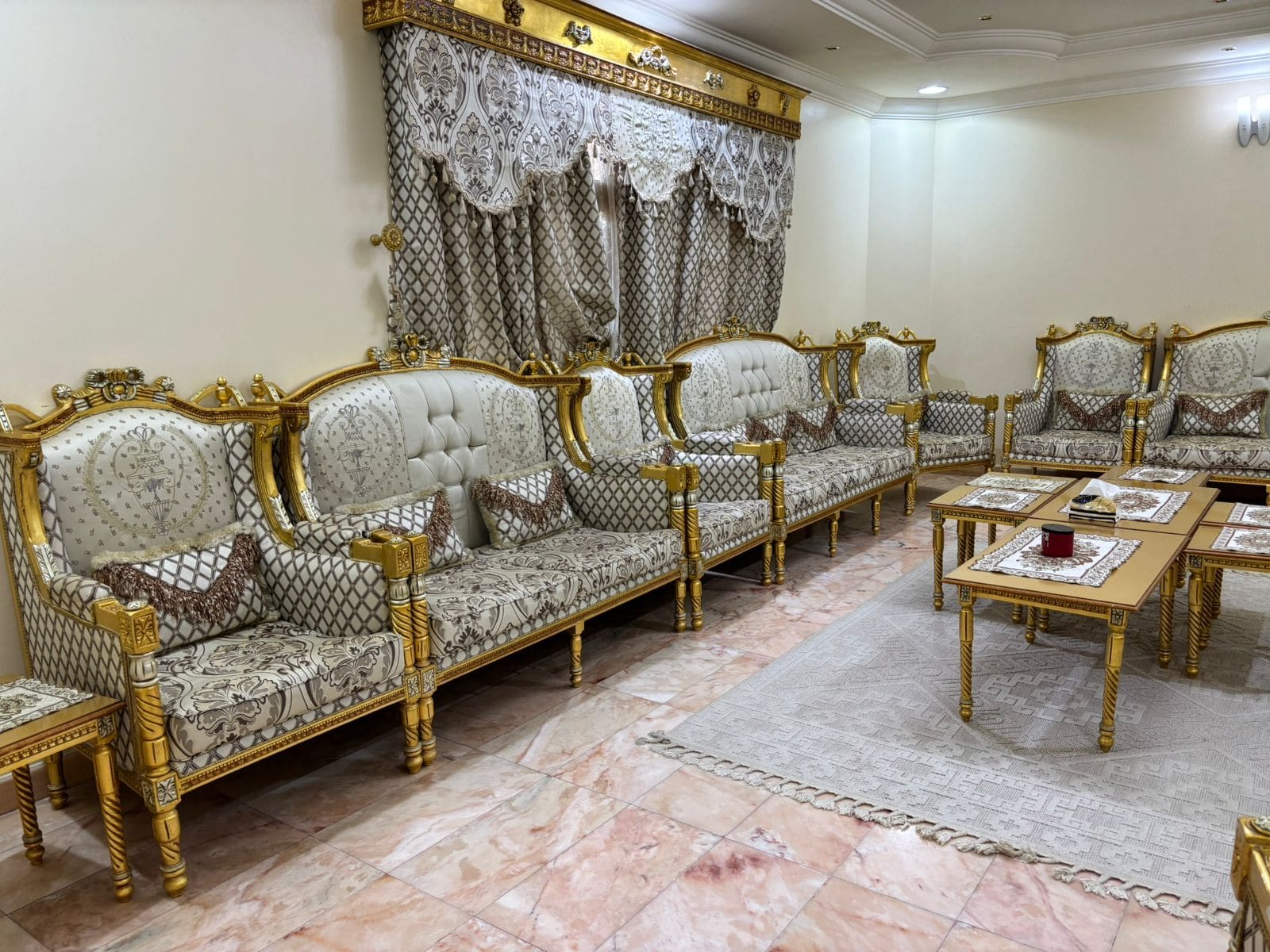 ياخذون اثاث مستعمل 0545862986