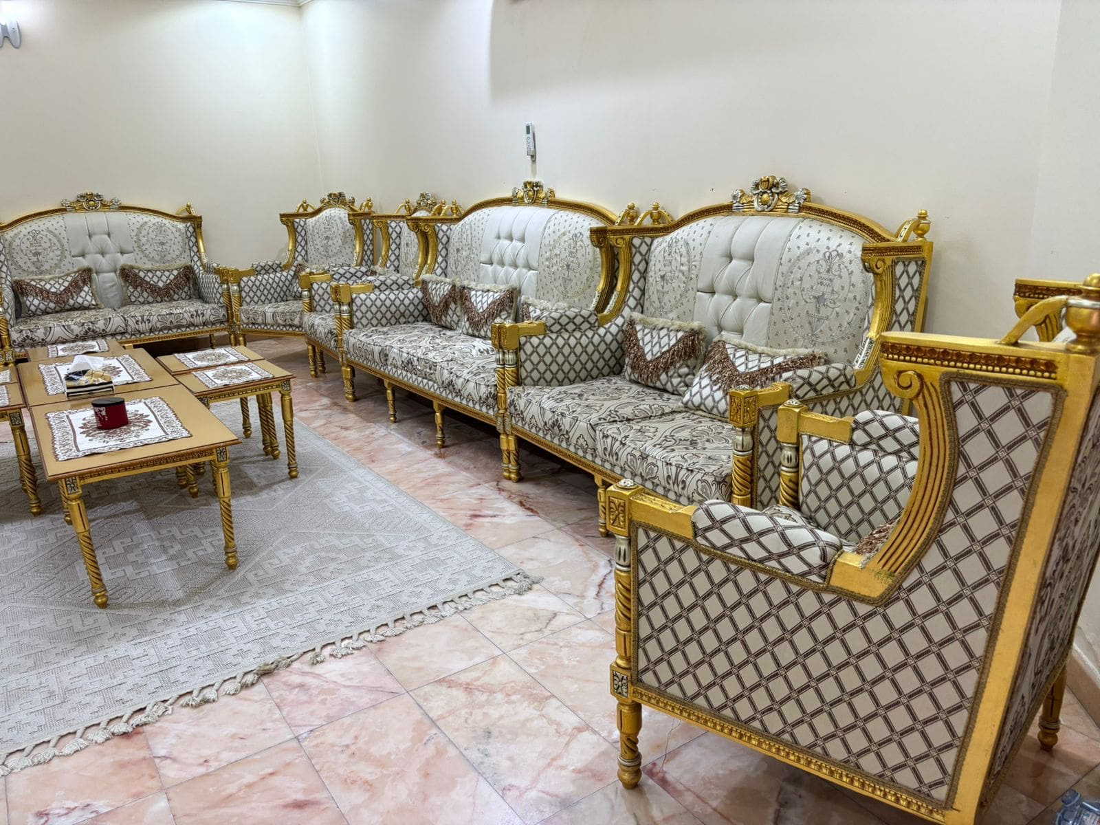 نقل عفش الى الجمعيات الخيرية 0545862986 0551200431 0556943396