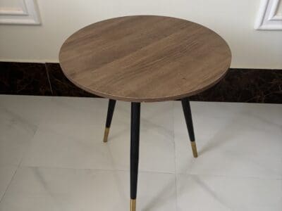 طاولات ضيافة خشبية ١ وسط و ٢ صغير