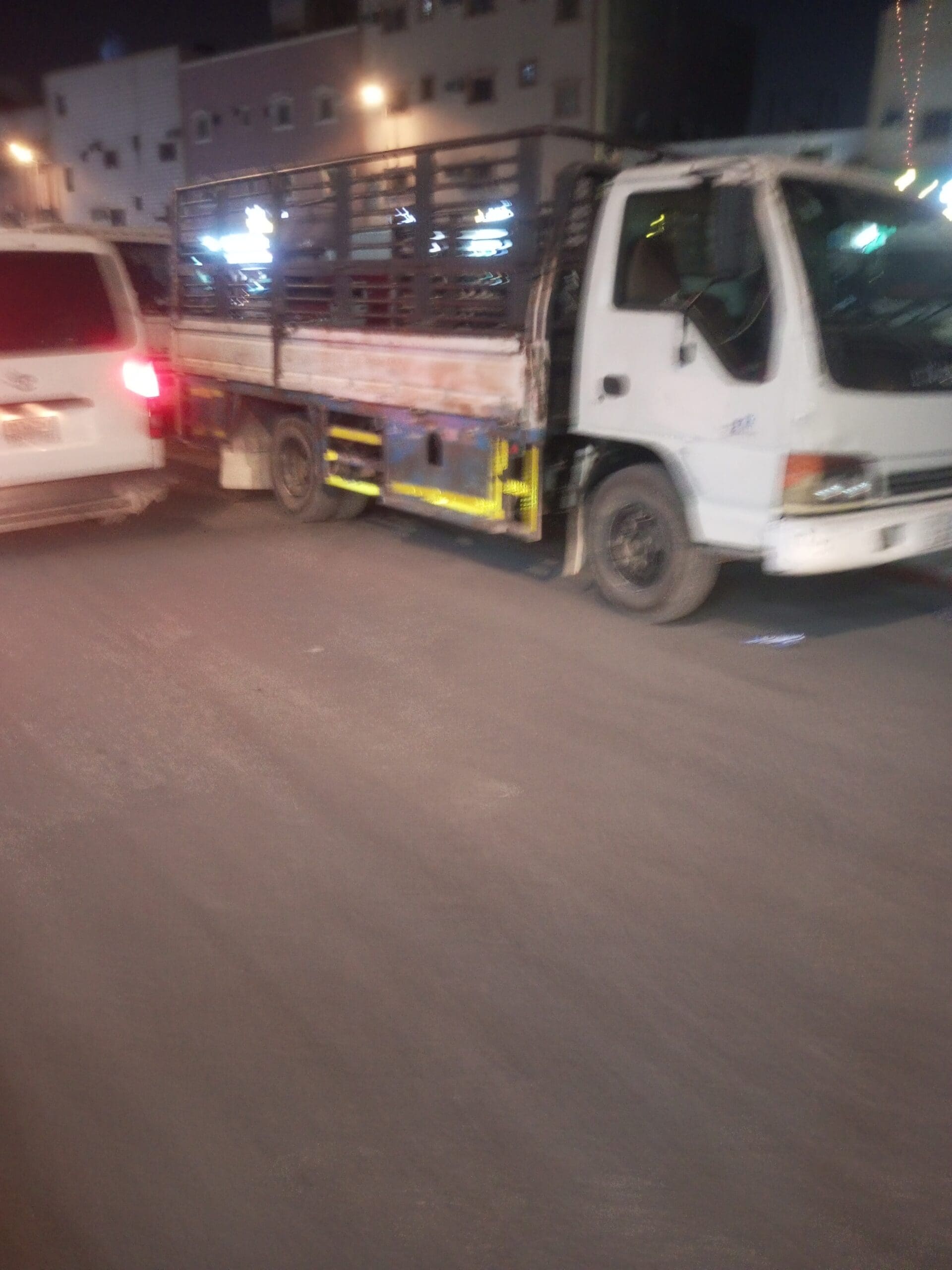 التخلص من أثاث قديم بالرياض 0534375367