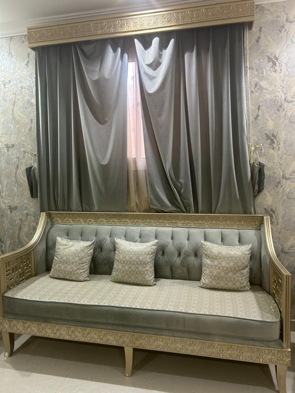 التخلص من العفش القديم شمال الرياض 0508857593