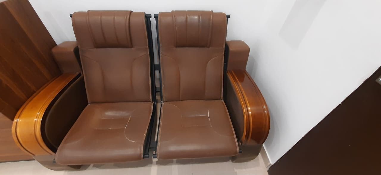 توصيل اثاث الى جمعية خيرية بالرياض 0508857593