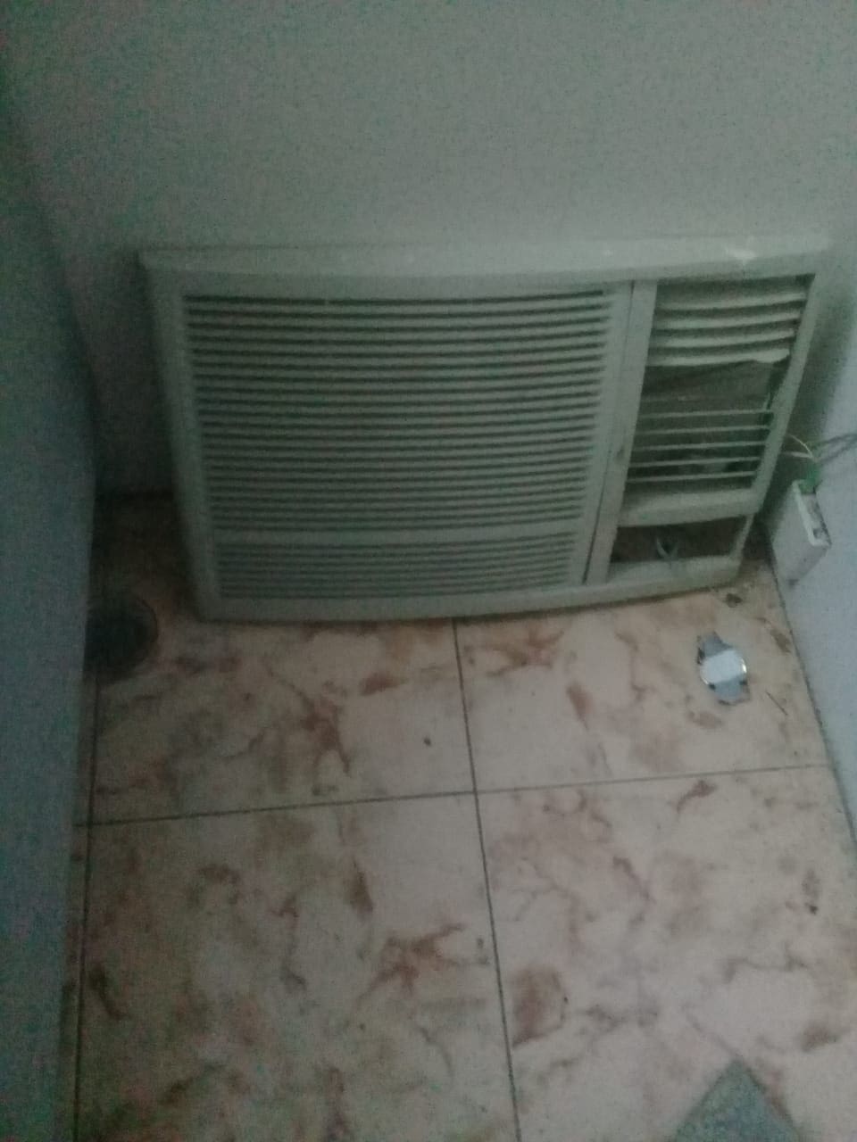 التخلص من الاثاث القديم بالرياض 0556408901