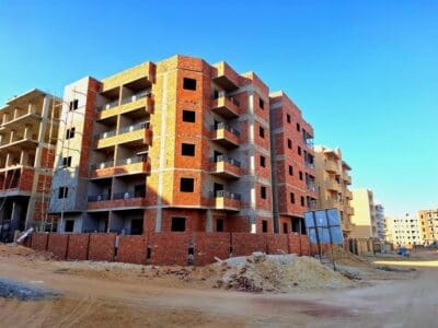 أر إي عقار للمقاولات – حيث يلتقي الإبداع مع الخبرة